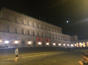 Palazzo Pitti at night.